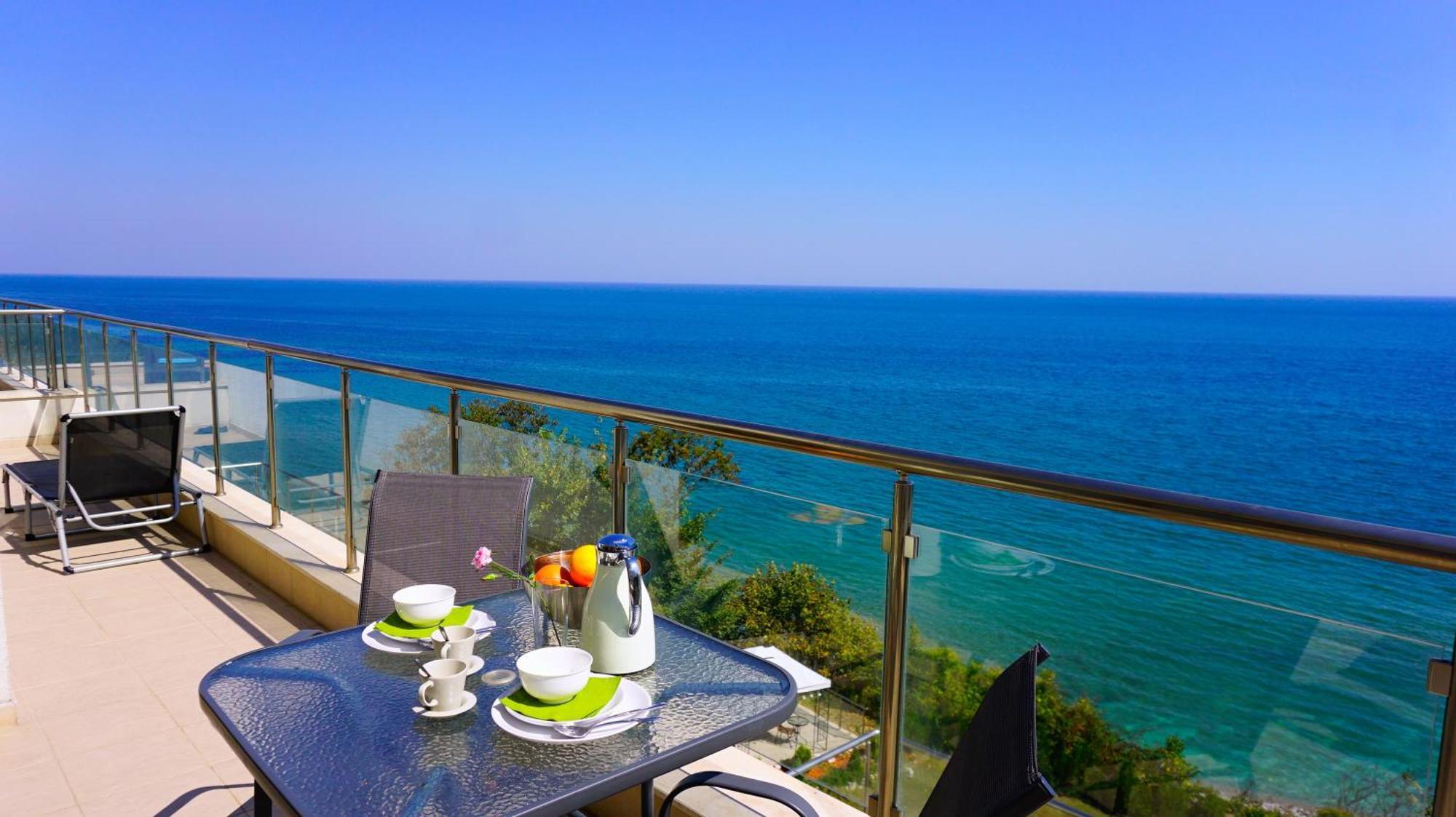 Апартаменти Бяла Клиф на плажа - Apartments Byala Cliff First Line Экстерьер фото