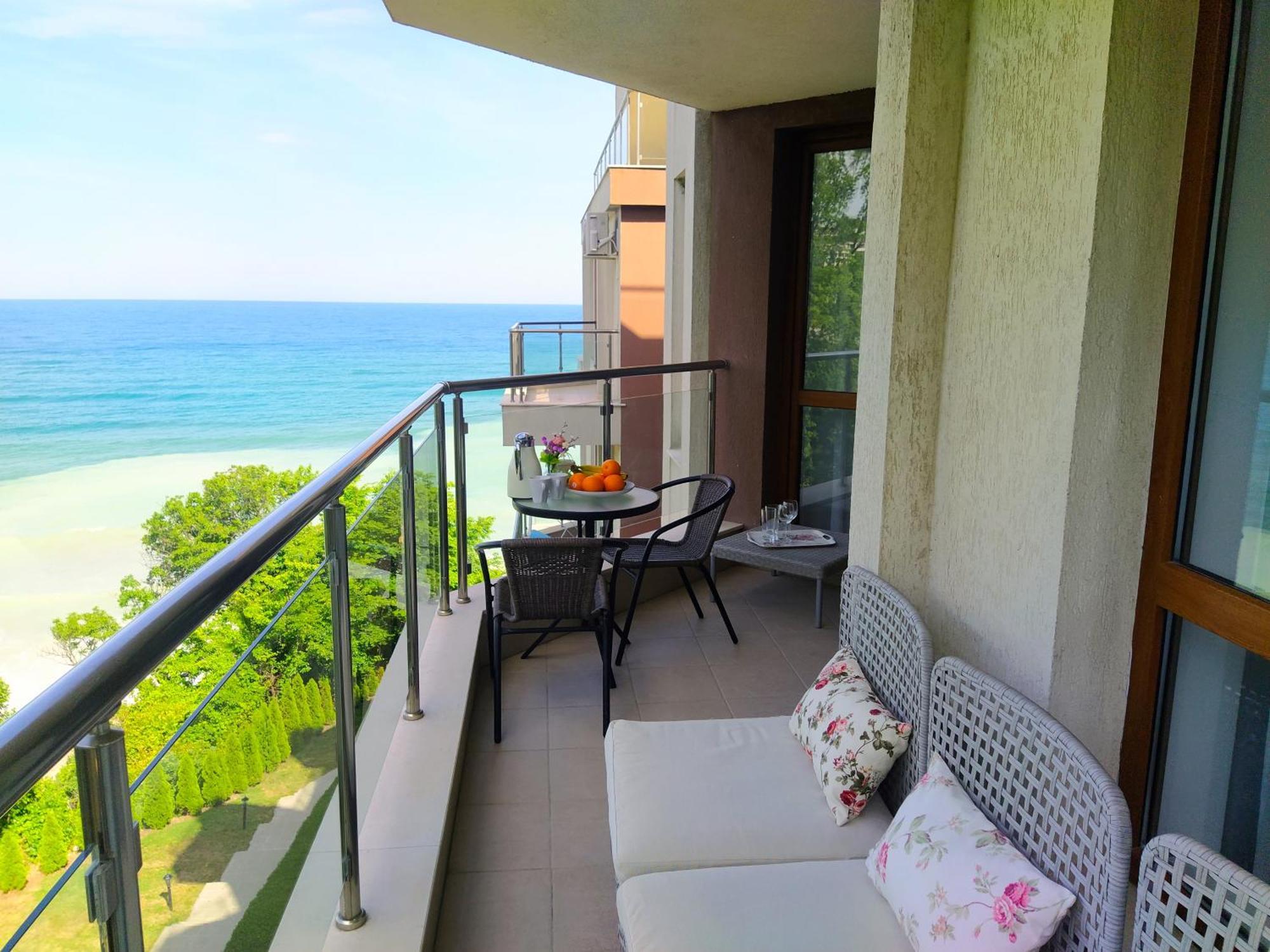 Апартаменти Бяла Клиф на плажа - Apartments Byala Cliff First Line Экстерьер фото