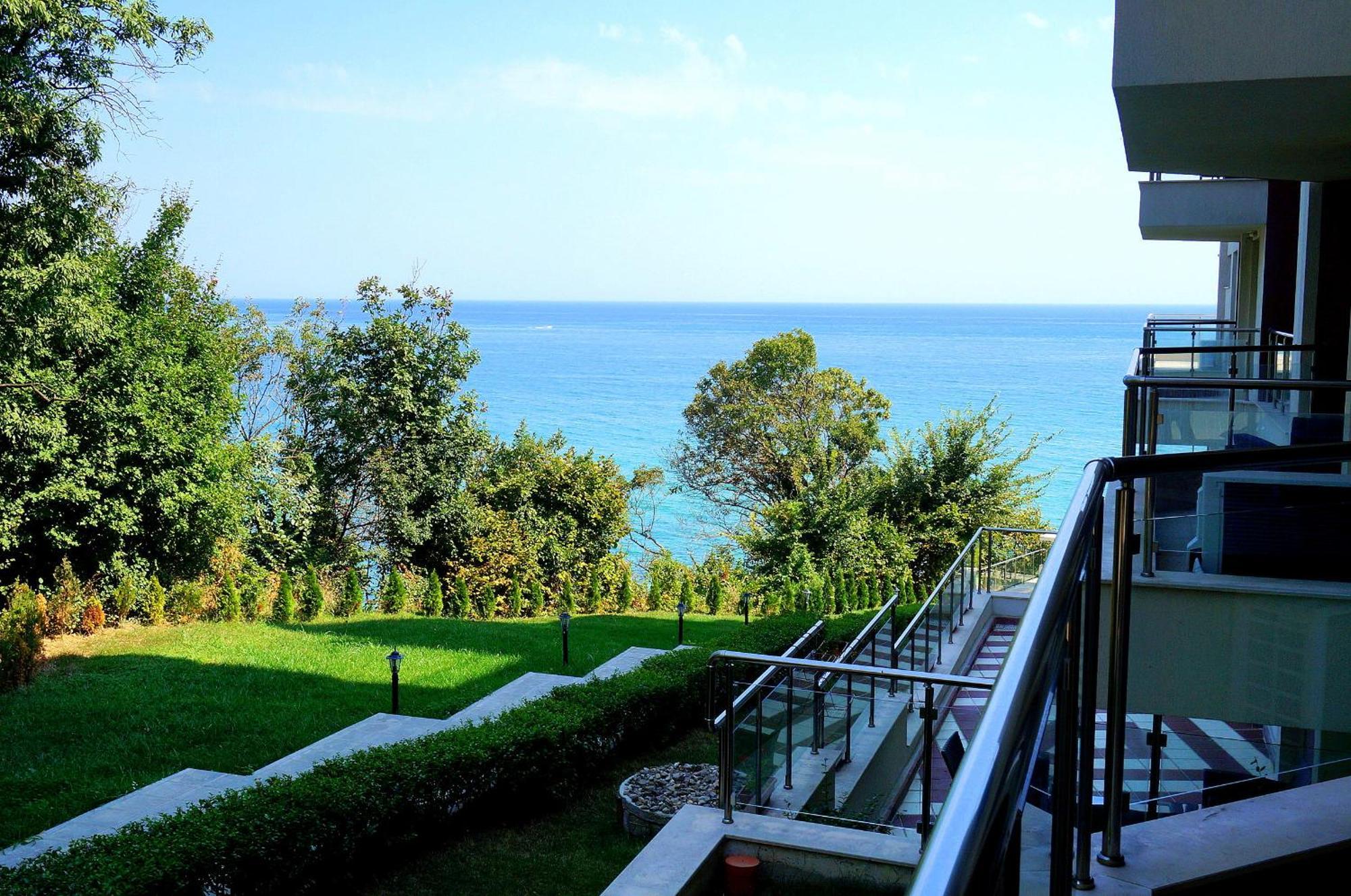 Апартаменти Бяла Клиф на плажа - Apartments Byala Cliff First Line Номер фото
